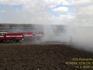 FOTOGALERIE: Požár stohu na severním Plzeňsku