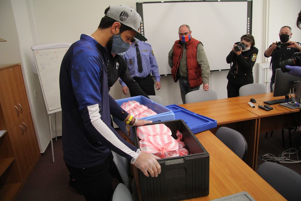 FOTOGALERIE: Viktoriáni rozváží obědy městské policii