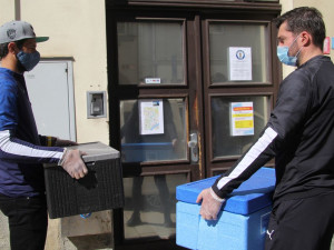 FOTOGALERIE: Viktoriáni rozváží obědy městské policii