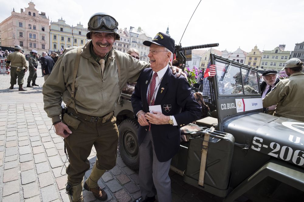 FOTOGALERIE: Veteráni na Slavnostech svobody