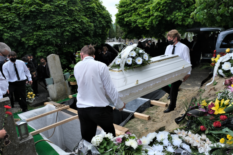 FOTOGALERIE: Pohřeb čtyř obětí tragické dopravní nehody v Nýřanech