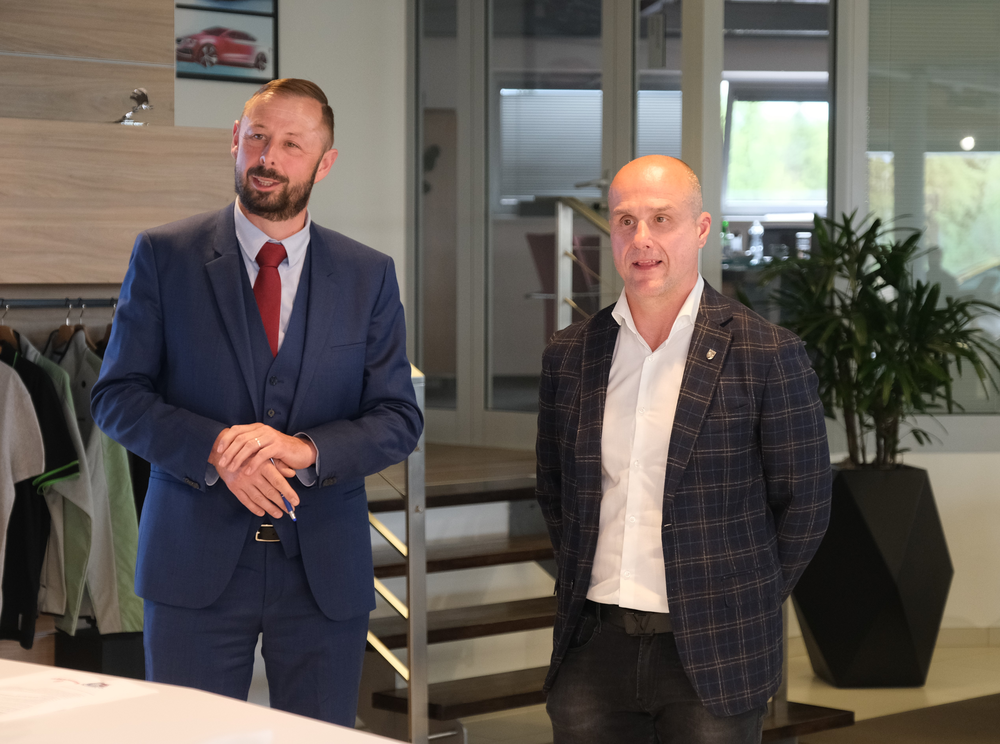 FOTOGALERIE: Podpis partnerské smlouvy mezi HC Škoda Plzeň a Autocentrum Jan Šmucler