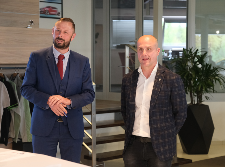 FOTOGALERIE: Podpis partnerské smlouvy mezi HC Škoda Plzeň a Autocentrum Jan Šmucler