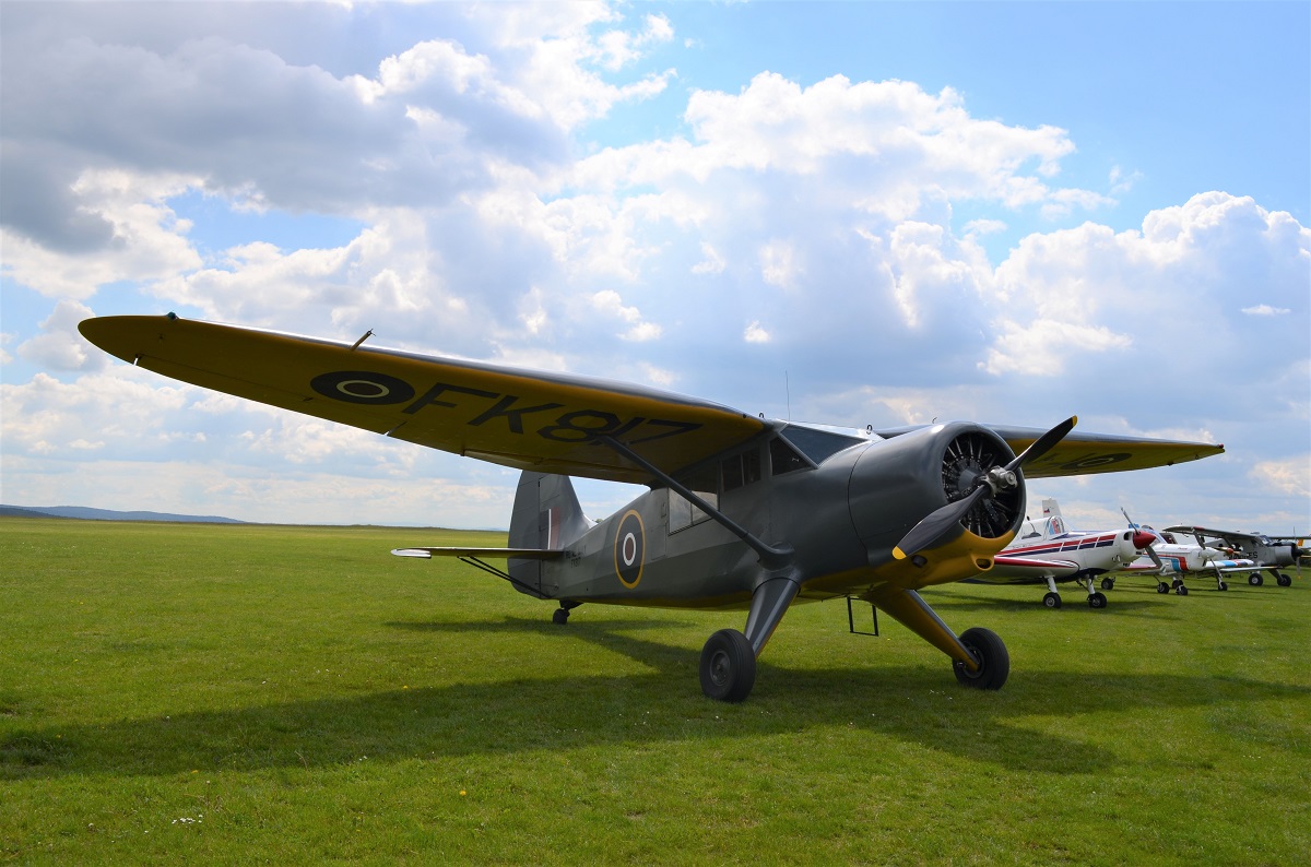 Stinson AT 19
