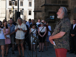 FOTOGALERIE: Odhalení pamětní desky připomínající okupaci z 21. srpna 1968