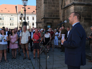FOTOGALERIE: Odhalení pamětní desky připomínající okupaci z 21. srpna 1968
