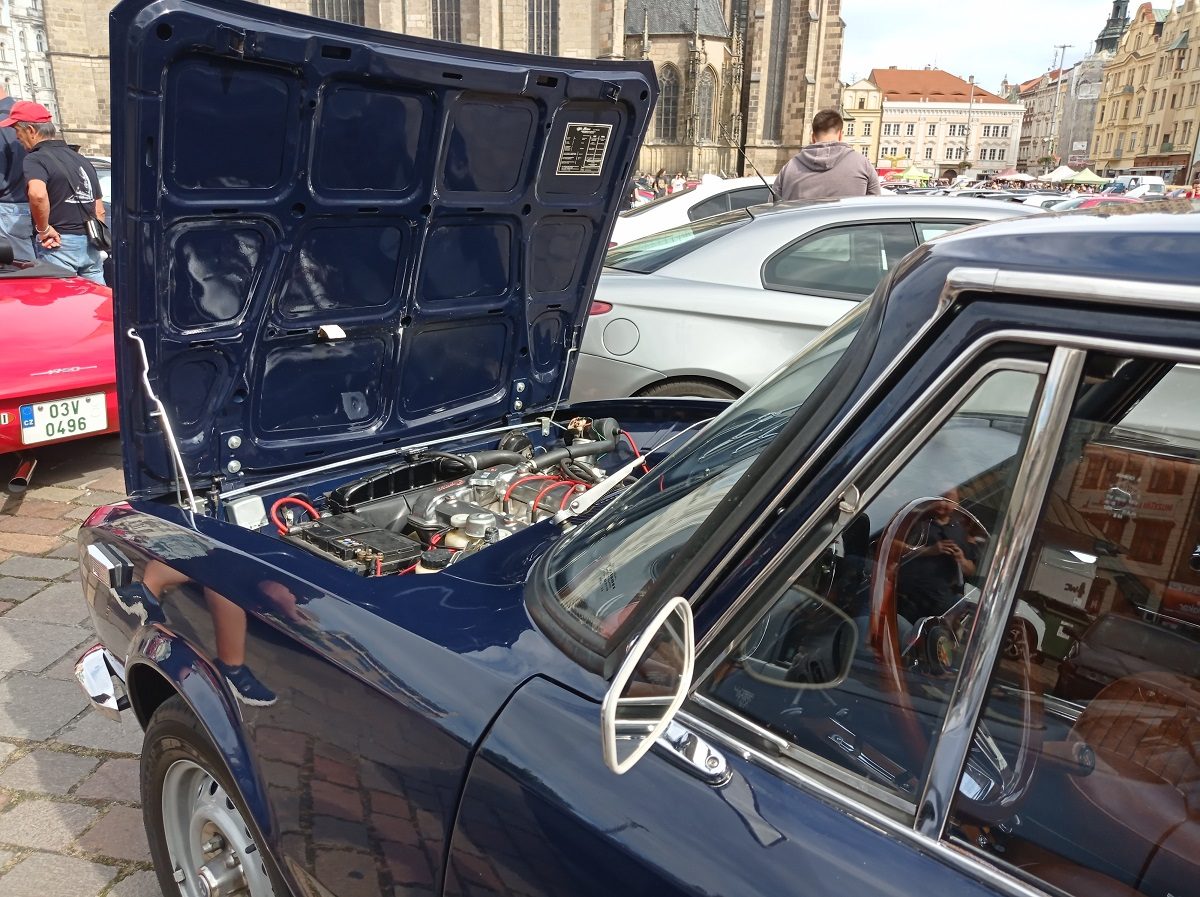 FOTO: Sraz vozů Alfa Romeo v Plzni