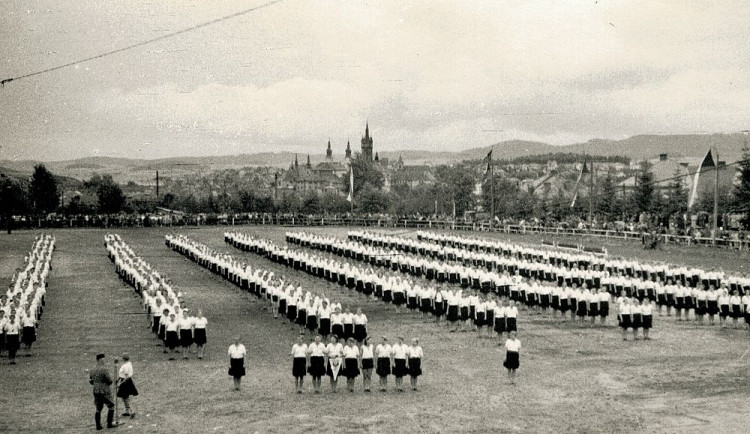FOTOGALERIE: Vzpomínka na sokola Josefa Beneše
