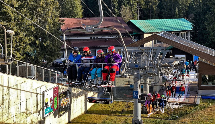FOTOGALERIE: Zahájení lyžařské sezóny na Špičáku