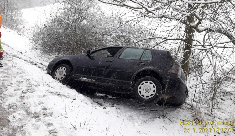 FOTOGALERIE: Nehody na sněhu