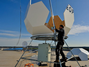 FOTOGALERIE: Meteopress vyměňuje radar v Nýřanech