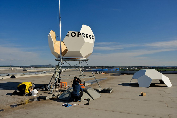 FOTOGALERIE: Meteopress vyměňuje radar v Nýřanech