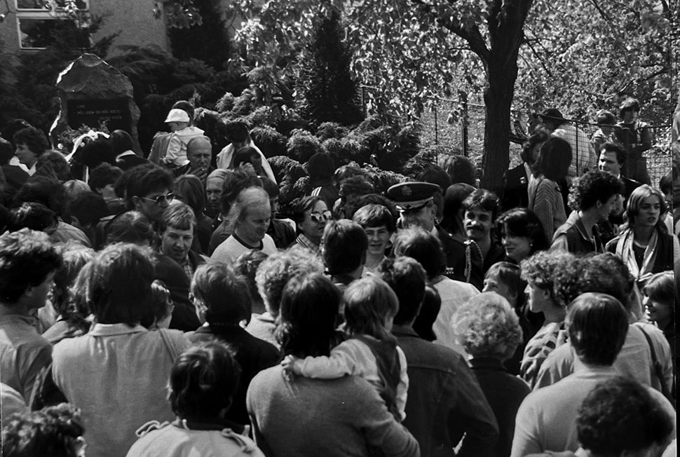 Fotografie StB z archivu ABS. Litice u Plzeň 1986