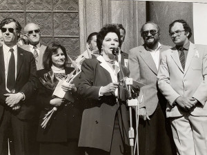 FOTOGALERIE: Americká velvyslankyně Shirley Temple Black při návštěvě Klatov v květnu 1990