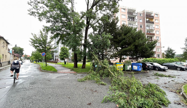 FOTOGALERIE: Krajem se prohnala silná bouře