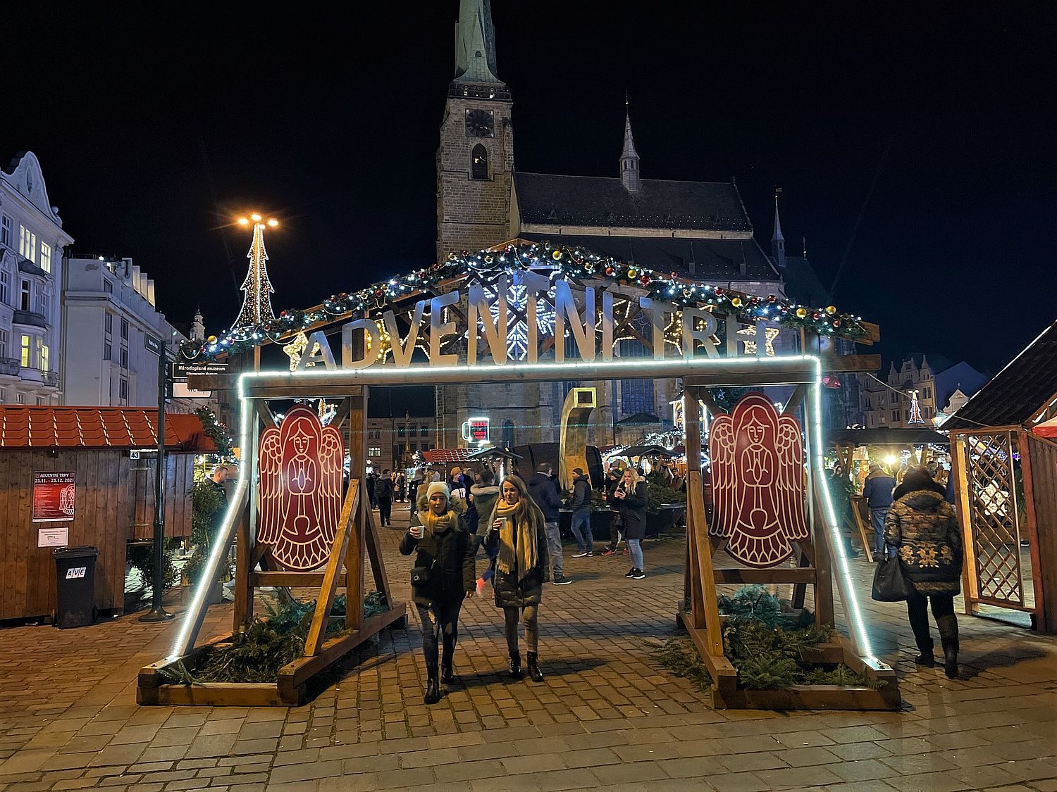 FOTOGALERIE: Vánoční trhy 2021