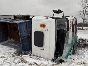 FOTOGALERIE: Nehody na sněhu 30. 11. 2021