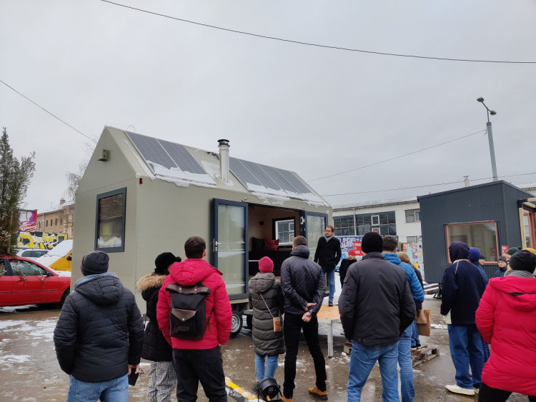 Mobile Hut