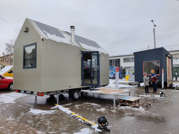 Mobile Hut