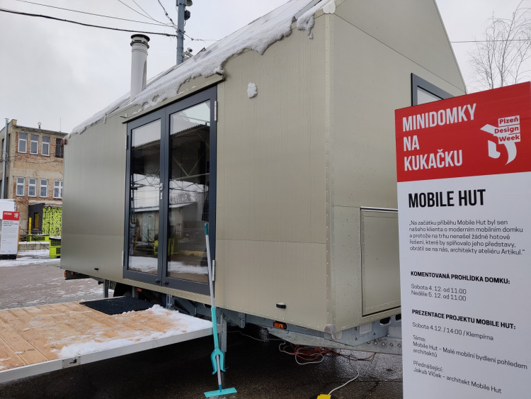Mobile Hut