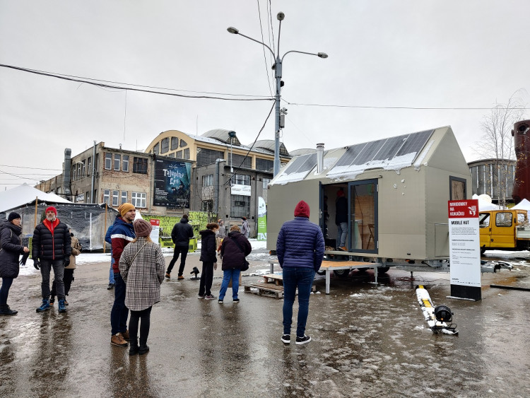 Mobile Hut