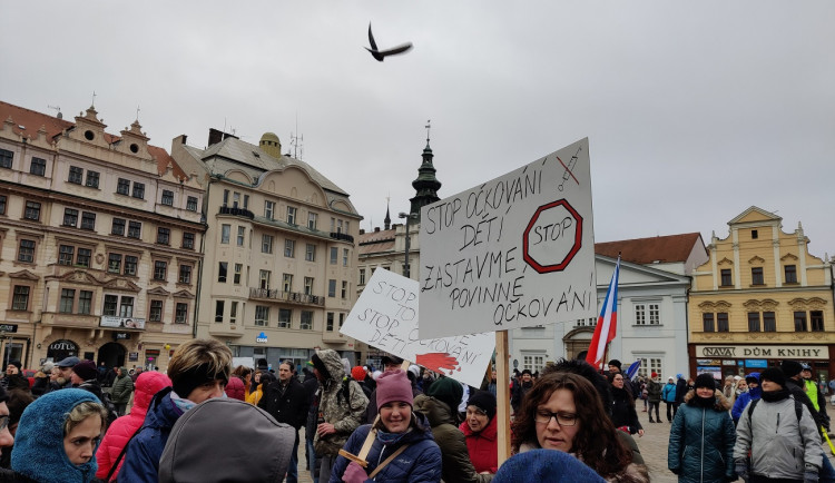 FOTOGALERIE: Demonstrace proti povinnému očkování