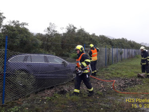 FOTOGALERIE: Nehody na mokré vozovce 15. září 2022