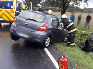 FOTOGALERIE: Nehody na mokré vozovce 15. září 2022