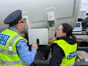 FOTOGALERIE: Kontrola přepravy nebezpečných věcí na D5