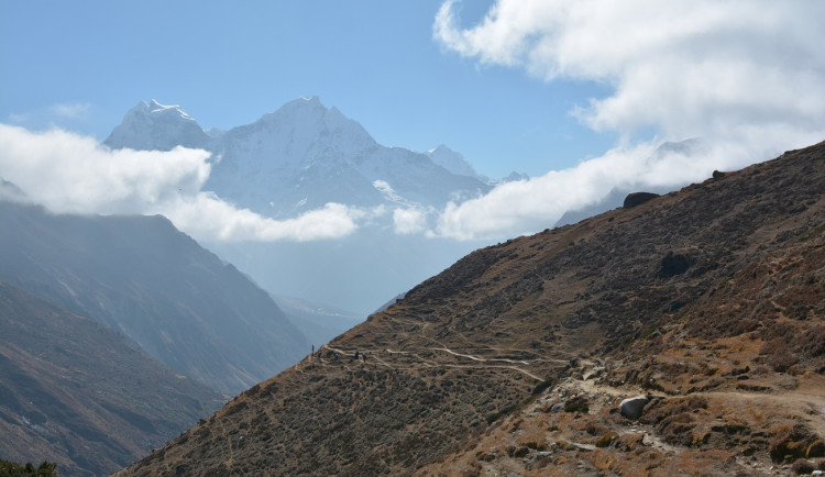 FOTOGALERIE: SAMA V NEPÁLU:  Cho Oyu střídá Mount Everest