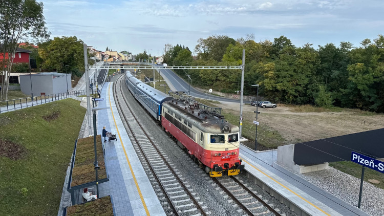 FOTOGALERIE: Nová železniční zastávka Plzeň- Slovany