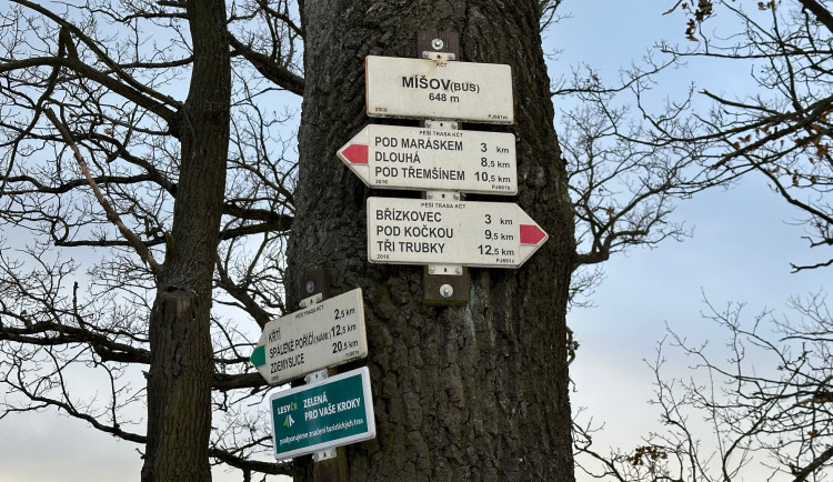 Zimní výlet na brdskou osmistovku Nad Maráskem