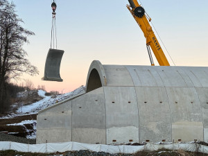 FOTOGALERIE: Bourání vadného mostu na stavbě obchvatu Klatov