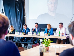 FOTOGALERIE: Diskuse na téma sdílení energií v Papírně Plzeň