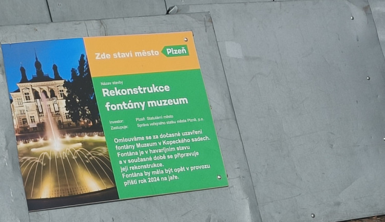 FOTOGALERIE: Fontána před Západočeským muzeem v Plzni