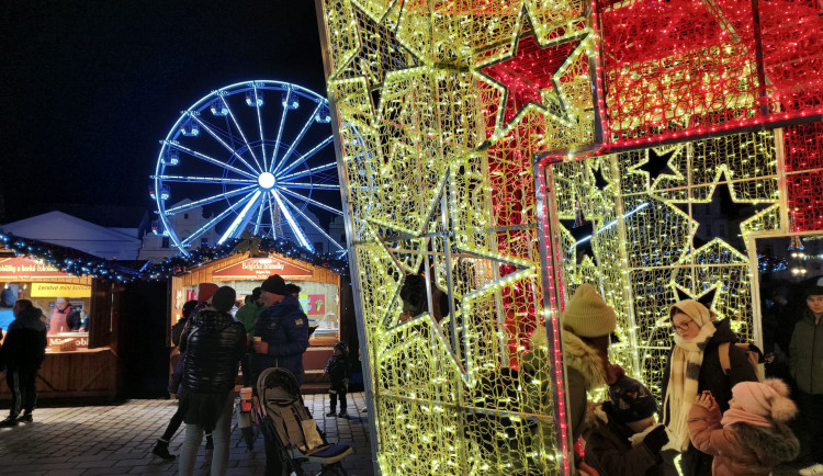 FOTOGALERIE: Adventní trhy ba náměstí Republiky 2024