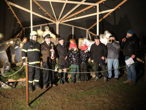 FOTOGALERIE: Šumavský hasičský betlém