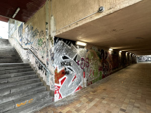 FOTOGALERIE: Podchod se zruší a nahradí ho lávka