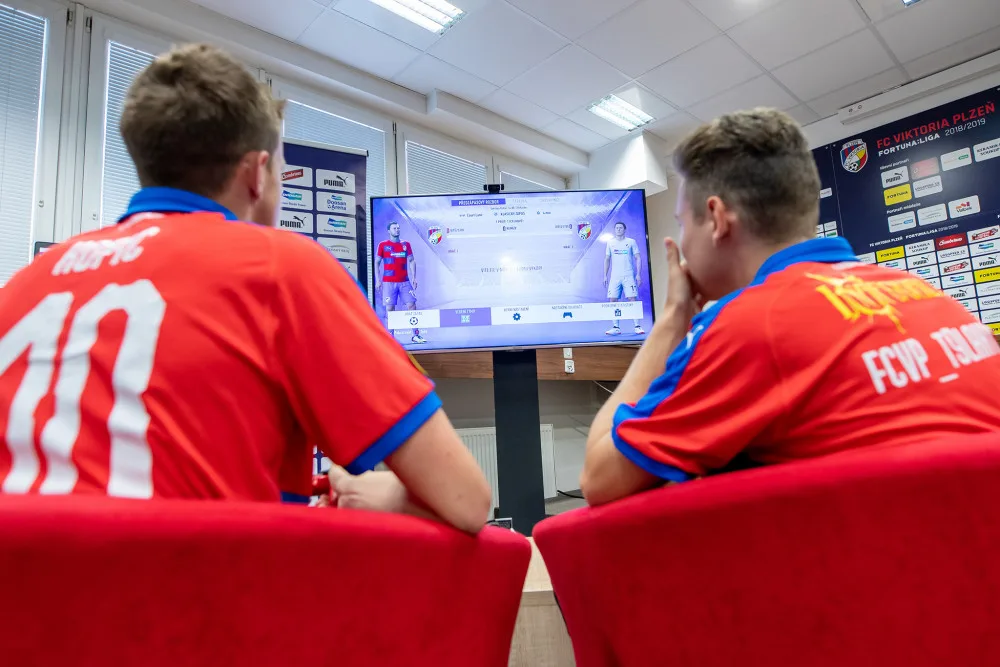 Plzeňská Viktoria vstoupila do eSportu, tedy virtuálního fotbalu,