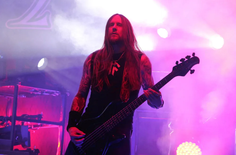 Amon Amarth.