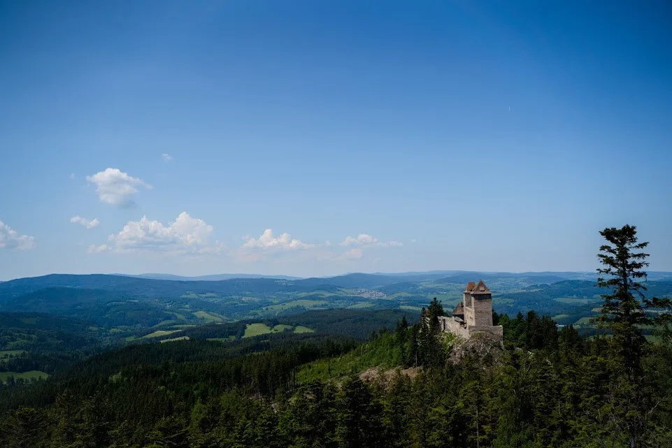 Zlatá stezka Autor: Josef Hruška
