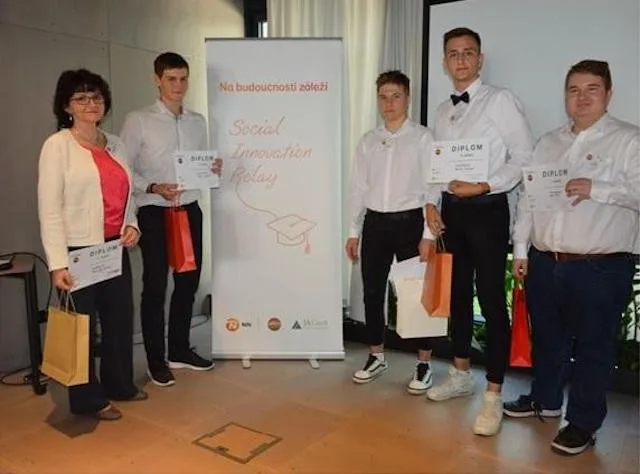 Studentská firma MON(K)EYS z Plzně zvítězila v evropské soutěži.