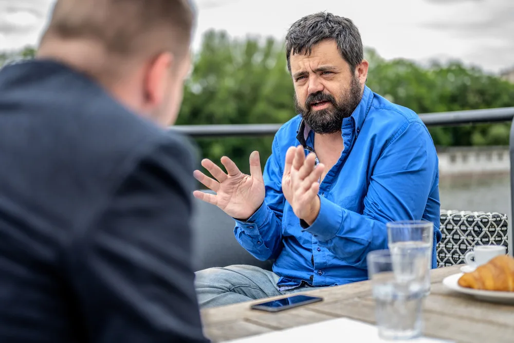 Okamurovi bych pomočil hrob, Soukup je narcista v nejextrémnější podobě, říká řeporyjský starosta Pavel Novotný.