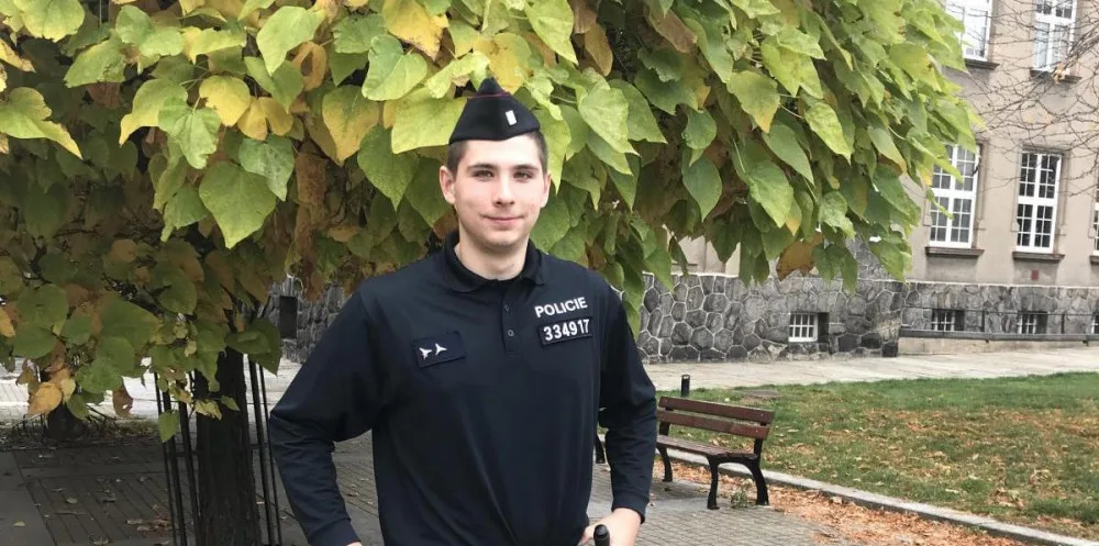 Mladý policista zachránil ve svém volnu život cyklistovi.