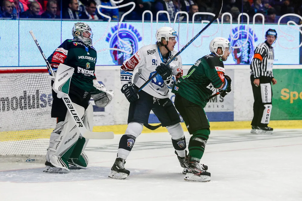 Plzeň díky Robovým dvěma gólům zdolala v derby Karlovy Vary.