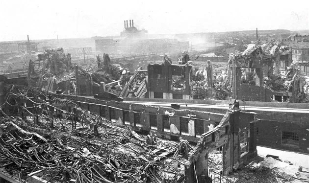 Přesně před 75 lety americké bombardéry zničily plzeňskou Škodu, nálet dodnes budí emoce