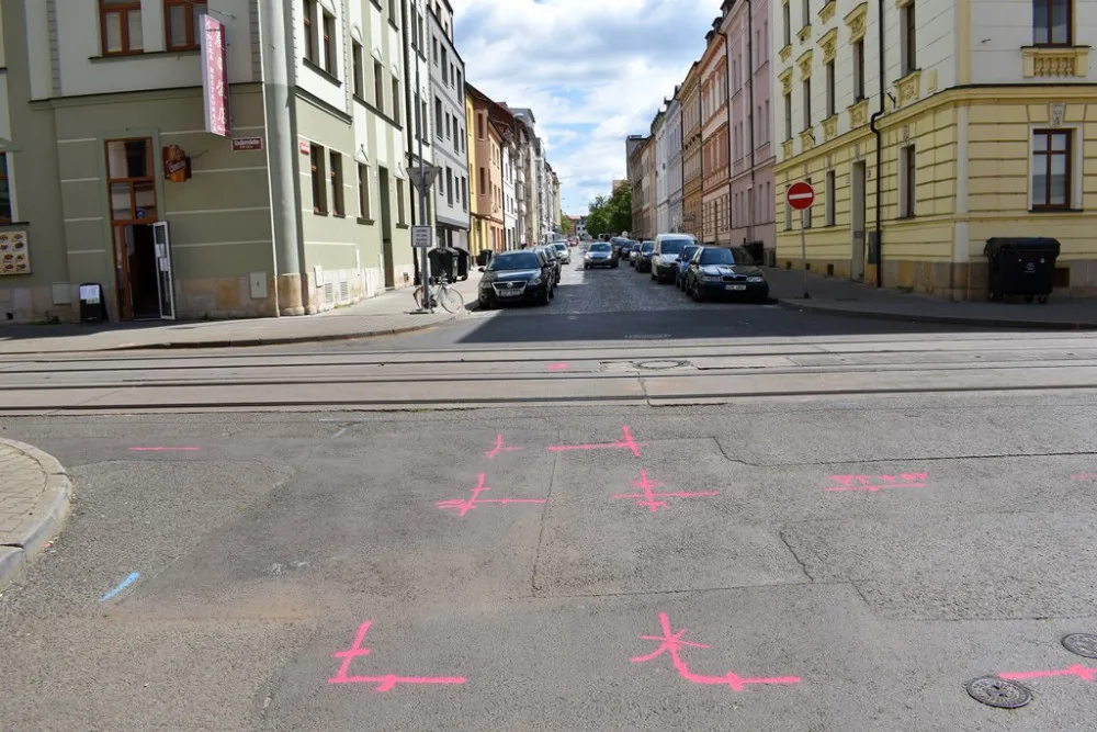 Rekonstrukcí projde tramvajová trať ve Sladkovského ulici, omezení dopravy se dotkne aut i tramvají