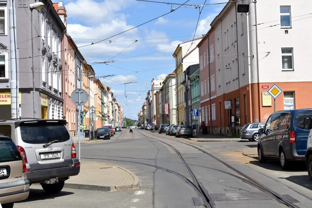 Rekonstrukcí projde tramvajová trať ve Sladkovského ulici, omezení dopravy se dotkne aut i tramvají