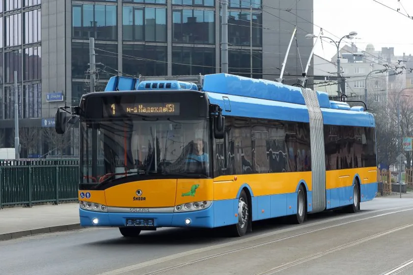 Do Bulharska půjde 30 trolejbusů Škoda Eletric