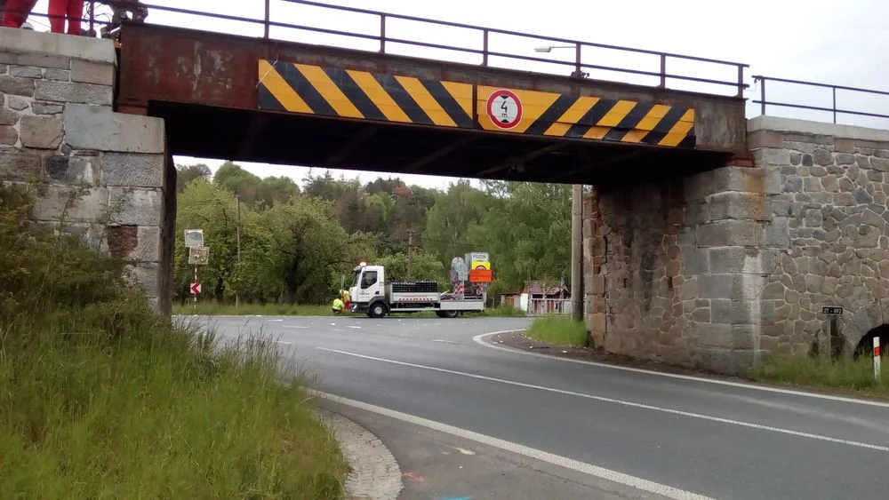 Po rekonstrukci se zvýší podjezdná výška mostu na 4,2 metru